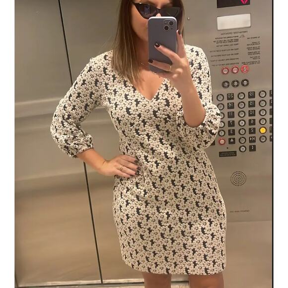 Trina Turk White Daisy Mini Dress Size 2 Retro Balloon Sleeves Mod Designer $178 - Picture 4 of 9